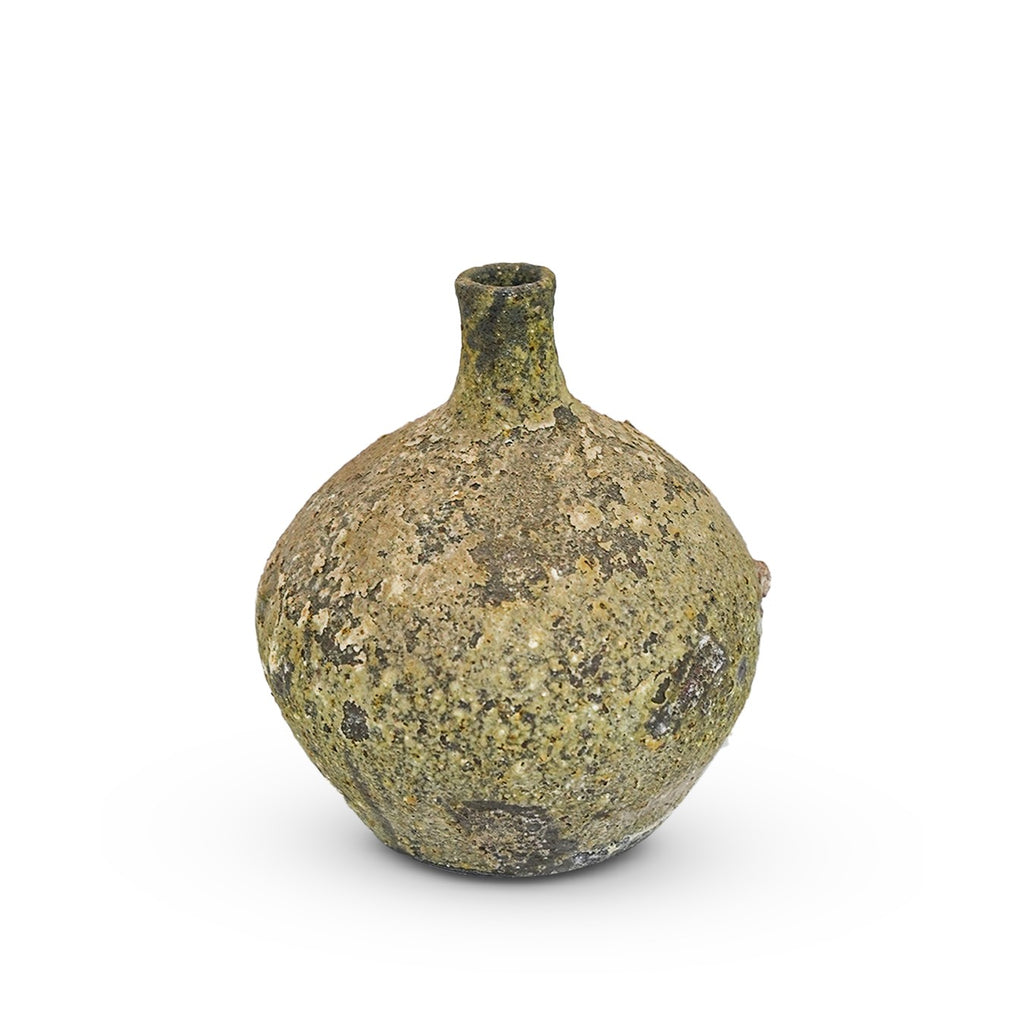 Bloom Small handmade Vietnamese vase, studio photo